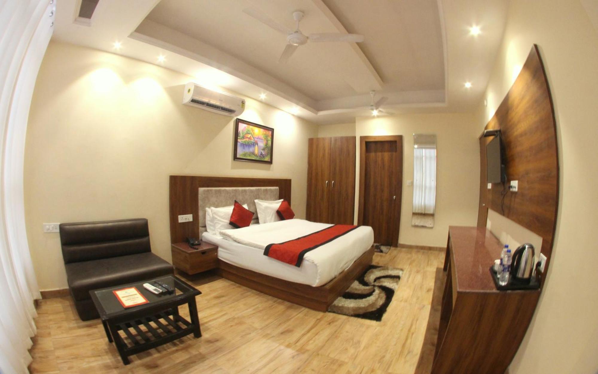 Hotel The Royal Bhumesh Katra  Exterior foto